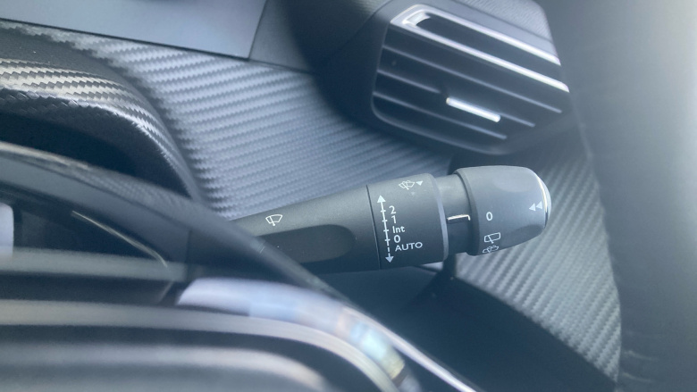 Peugeot 208 1.2 PureTech 100 Allure 5dr Petrol Hatchback